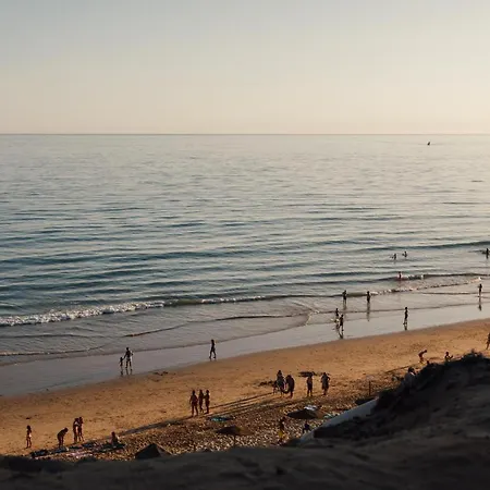 Falésia 25 Apartman *